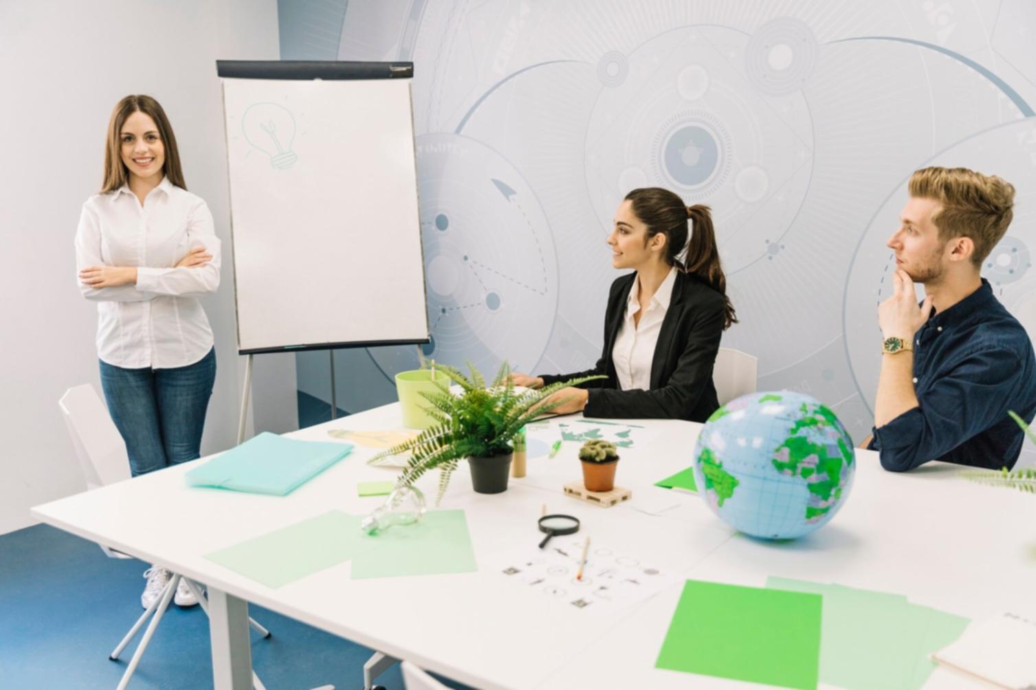 Portuguese language learning environment with focused study materials